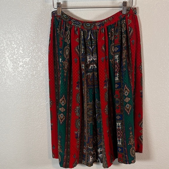 Vintage Dresses & Skirts - Vintage Leslie Fay Red & Green Abstract Paisley Style Ricky Skirt Size 6